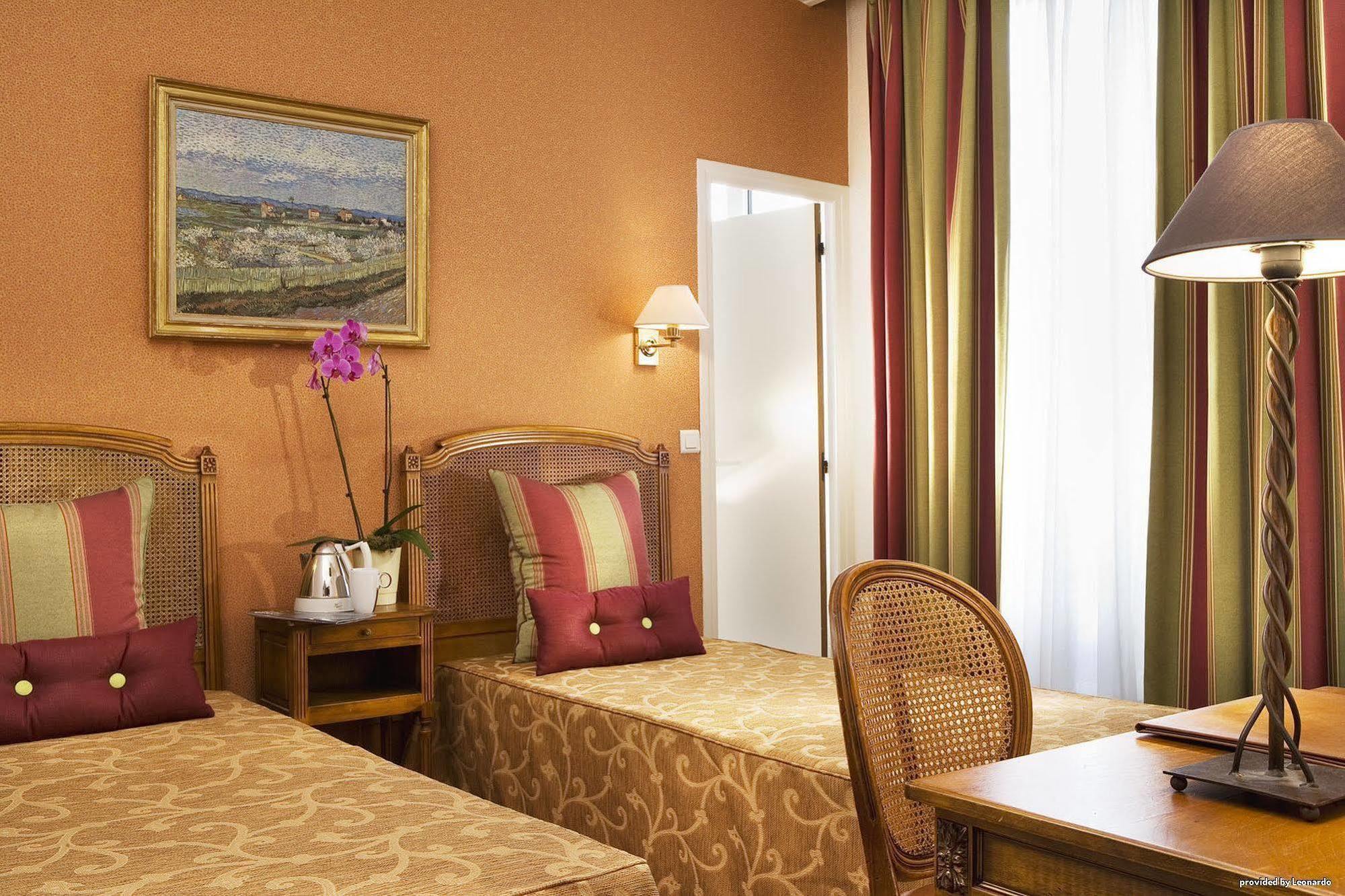 Timhotel Invalides Eiffel Παρίσι Δωμάτιο φωτογραφία